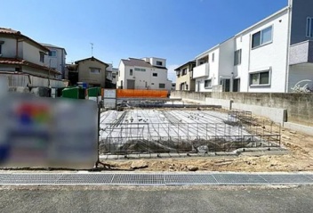 ブルーミングガーデン伊丹市 鈴原町８丁目 新築一戸建て3棟2号棟